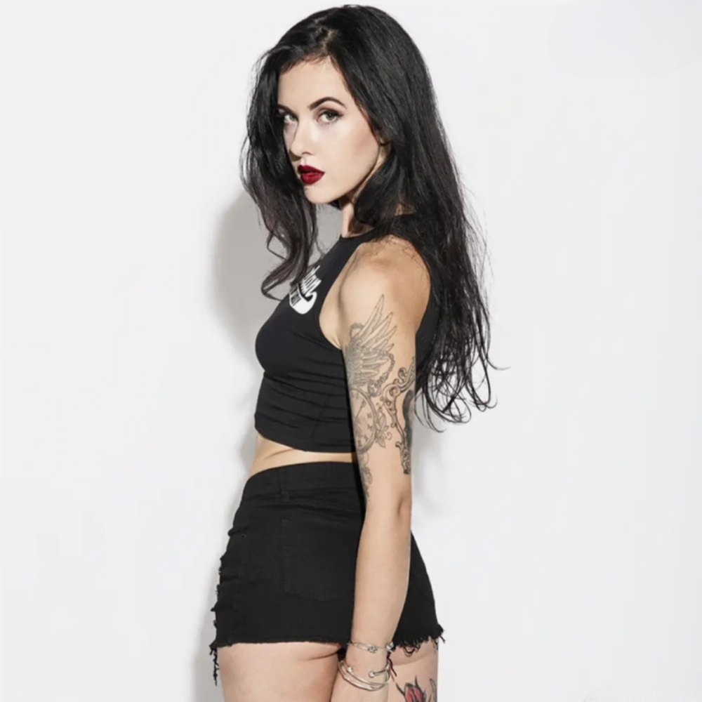 New “Satan is my Daddy” graphic tee - white letters on black crop top - Picture 4 of 6